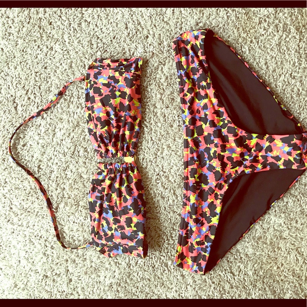 VS BIKINI